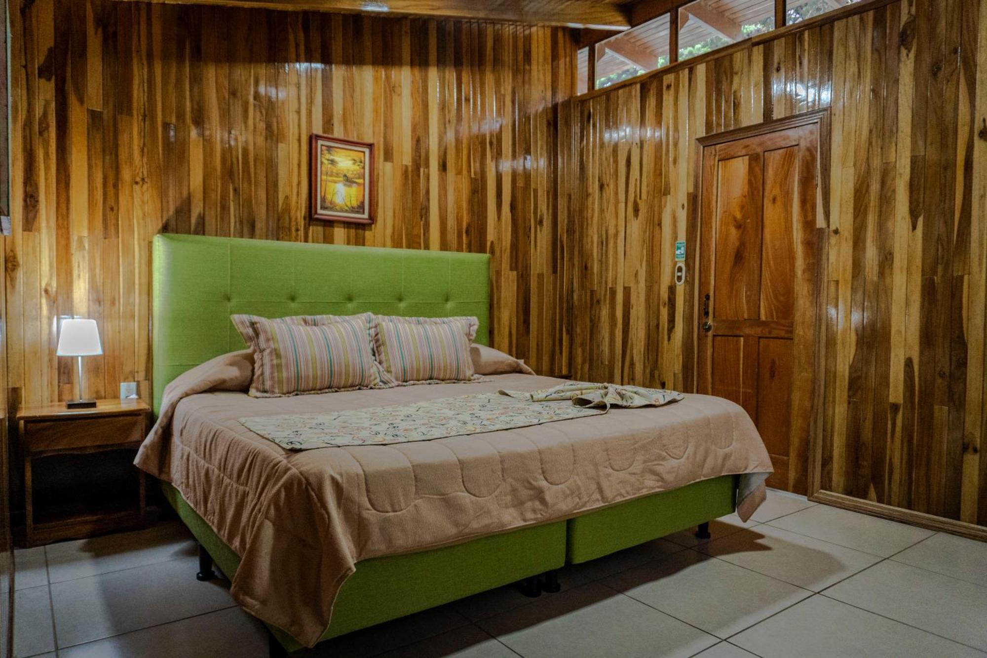 Los Pinos Cabins & Reserve Monteverde Szoba fotó